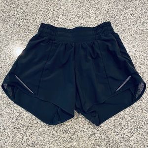 Lululemon Women’s Size 2 Tall; 2.5” Length Lined Shorts